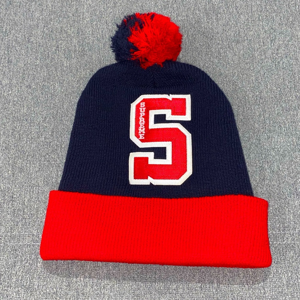 👲🏼SUPREME BEANIE👲🏽